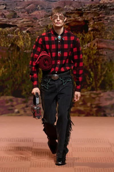Look 56